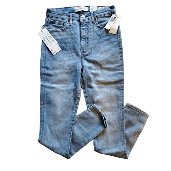 Denim Forum Denim - DENIM FORUM | NWT The Lola High Rise Skinny Light Blue Wash (Size 27)